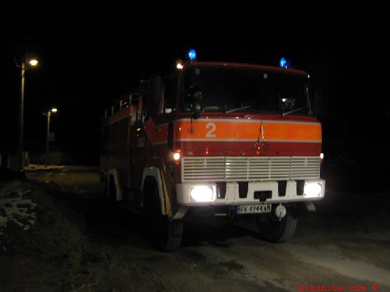 Втората пожарна кола на мястото на събитието 